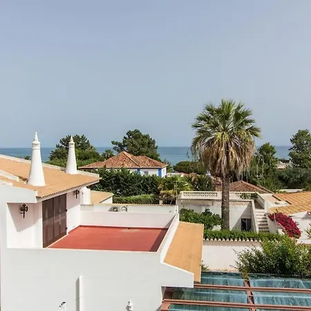 Villa Rainbow House - Sea View & Pool & Garage & Garden & Albufeira